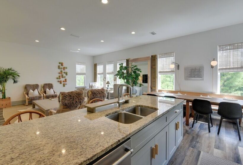 Beach House Right Off 30 A W/ Golf Cart!