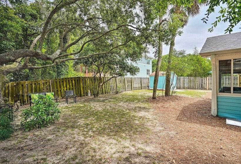 Beachy Isle Of Palms Home: 1 Block To Coast!