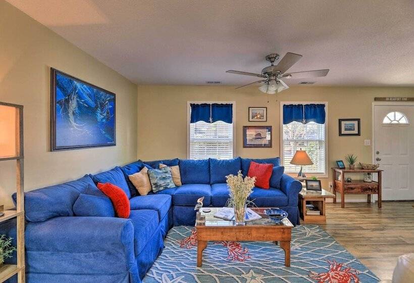 Beaufort Pad W/ Patio: 3 Blocks To Waterfront!