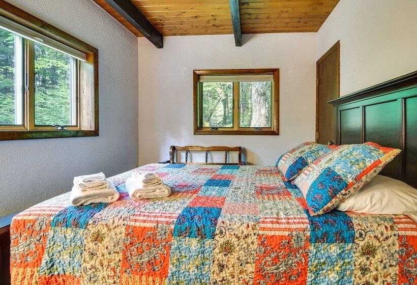Beautiful Chalet ~ 5 Miles To Attitash Mountain