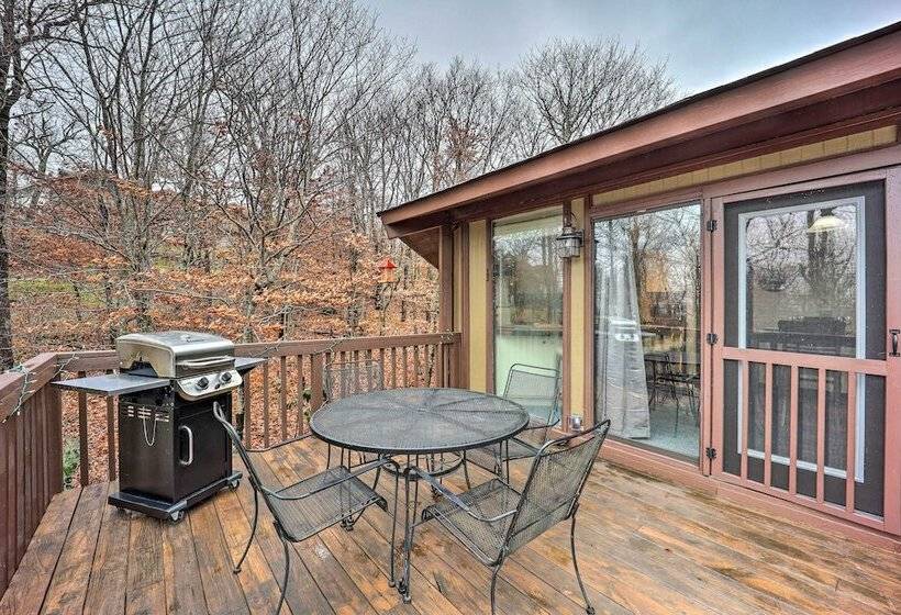 Skiway Chalet  Home W/ Hot Tub In Beech Mountain!