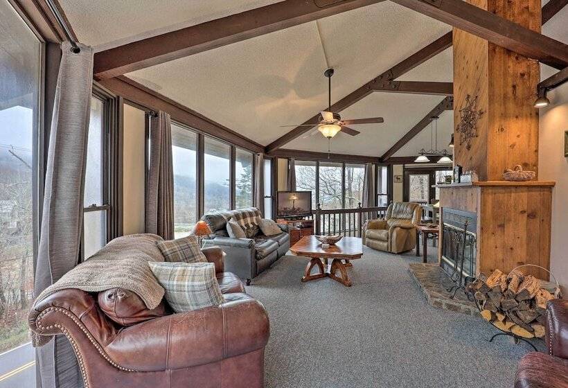 Skiway Chalet  Home W/ Hot Tub In Beech Mountain!