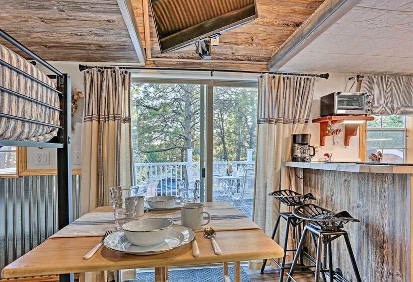 Belle Cabin  W/ Hot Tub Access, Near Mt Rushmore!