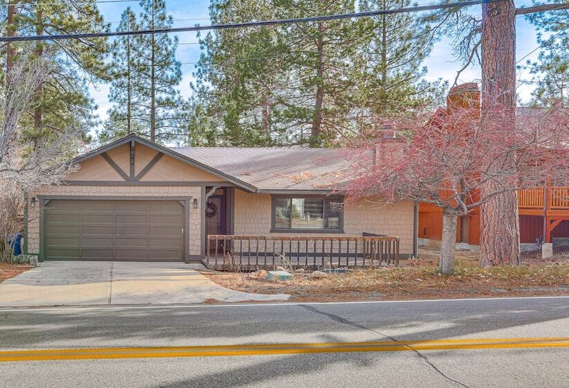 2 Mi To Snow Summit Skiing: Big Bear Cabin W/ Deck