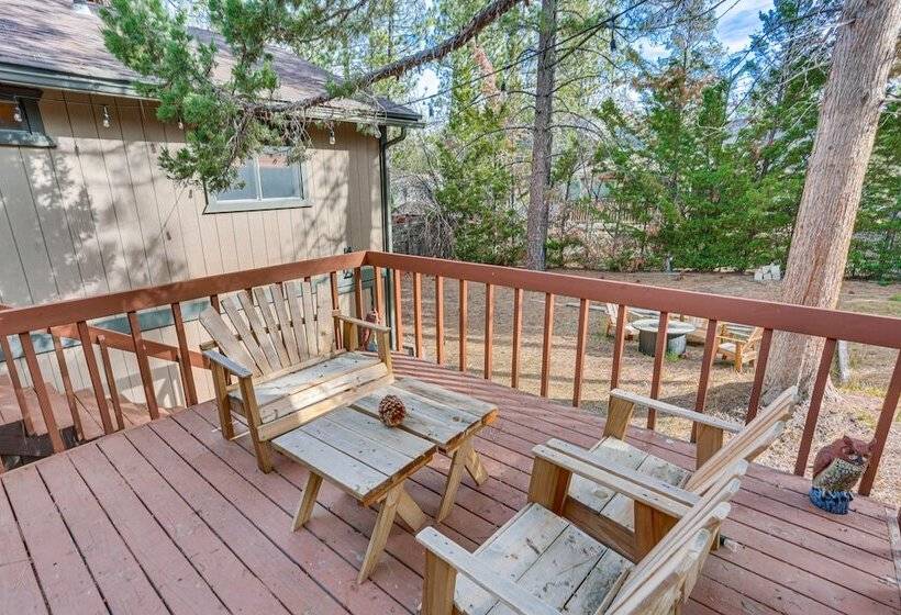 2 Mi To Snow Summit Skiing: Big Bear Cabin W/ Deck