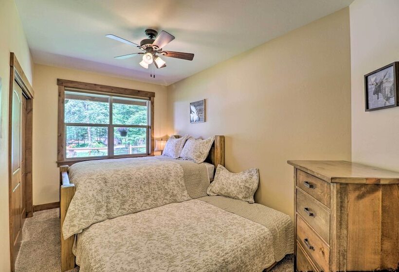 Bigfork Modern Living   Pet & Family Friendly!