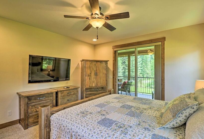 Bigfork Modern Living   Pet & Family Friendly!