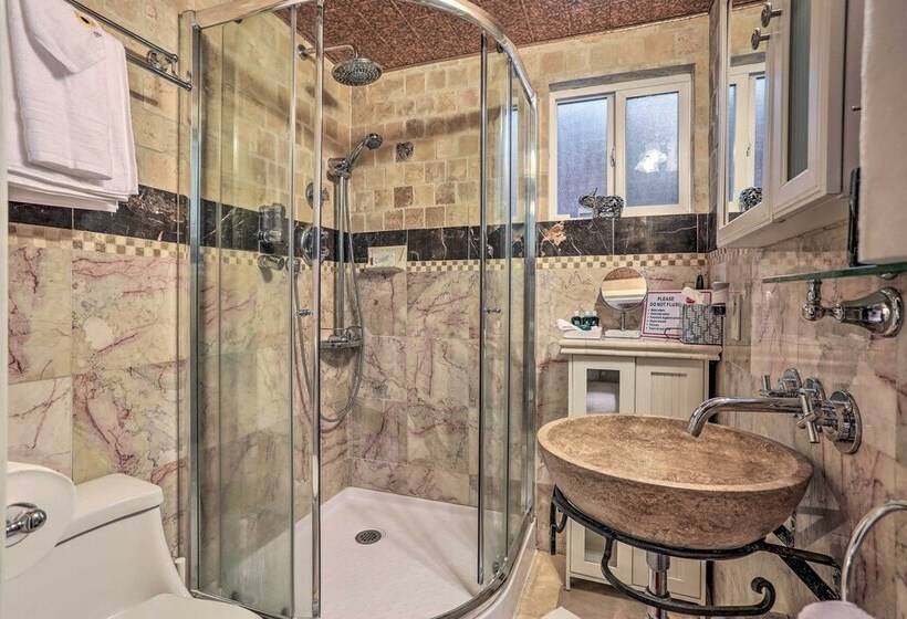 1 Mi To Lake Gregory: Boho Crestline Cabin