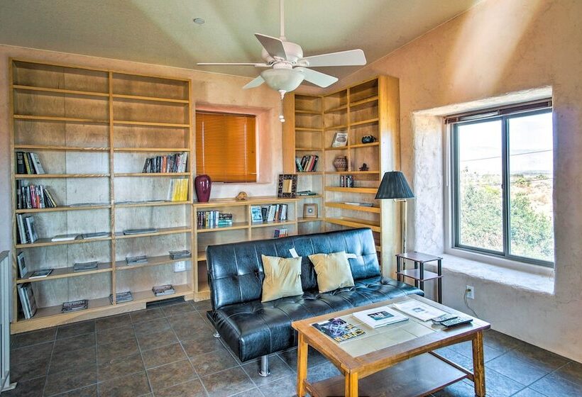 Borrego Springs Home W/ Desert & Mountain Views!