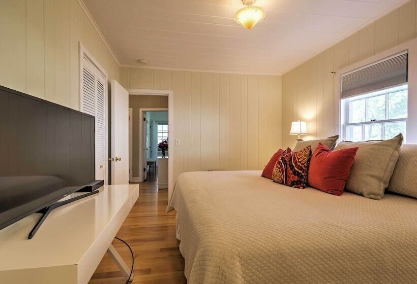 Boutique Home In Door County W/ Eagle Harbor Views