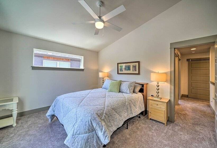 Bozeman Home W/ Deck: Walk To Fishing, Hot Springs