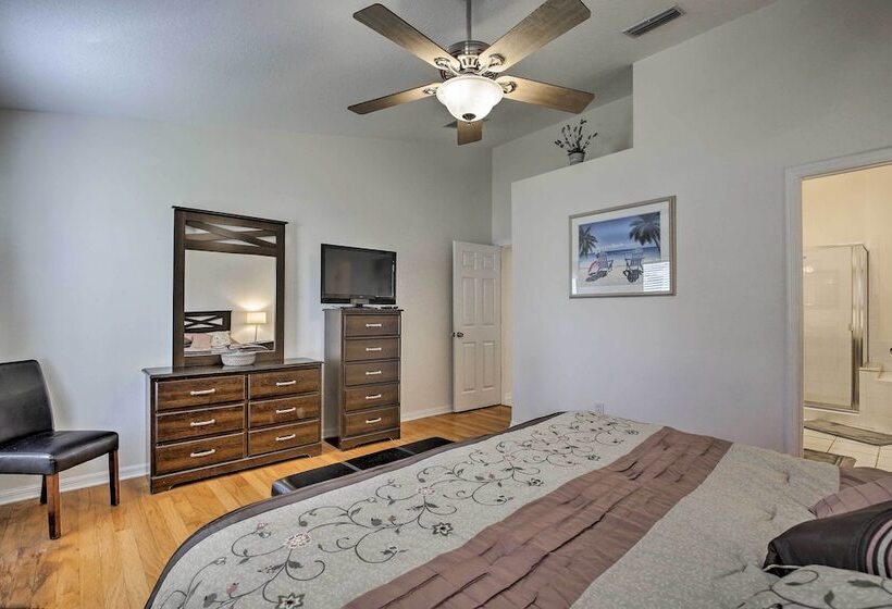 Bradenton Home W/ Saltwater Pool, Spa & Lanai!