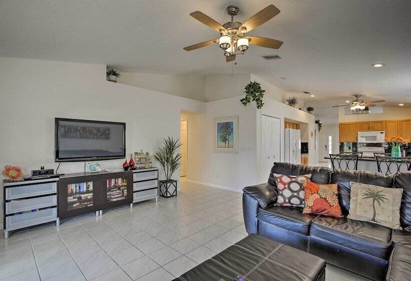 Bradenton Home W/ Saltwater Pool, Spa & Lanai!