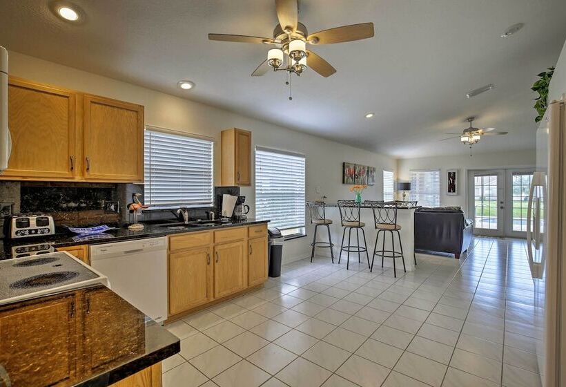 Bradenton Home W/ Saltwater Pool, Spa & Lanai!