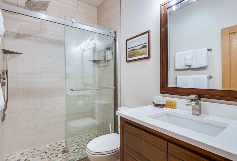 Near Ski Access: Home W/ Hot Tub In Breck!