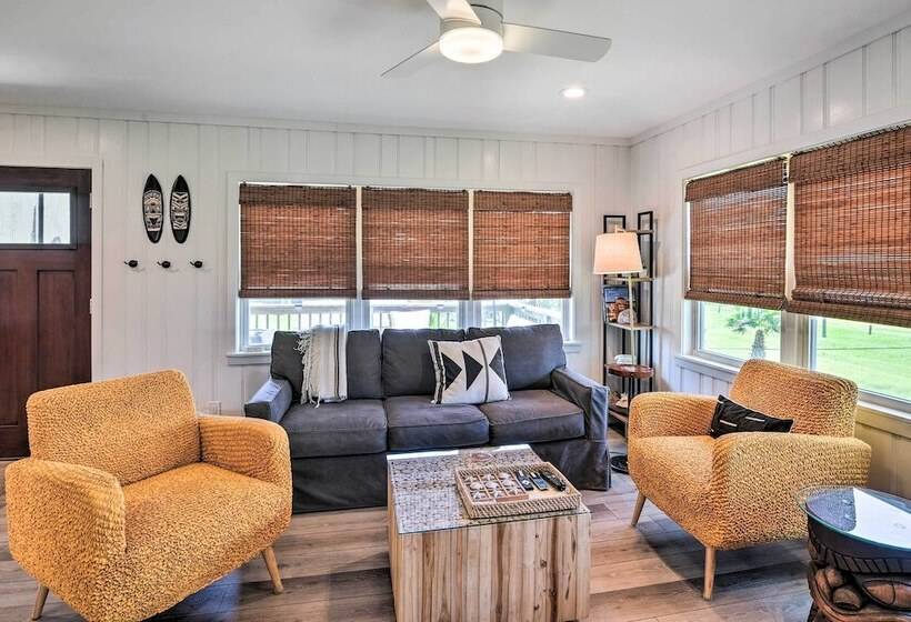 Breezy Surfside Beach Home W/ Deck: Walk To Beach