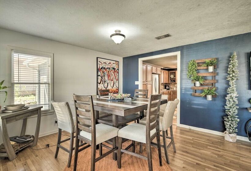 1 Mi To Dtwn: Family Friendly Brenham Bungalow!