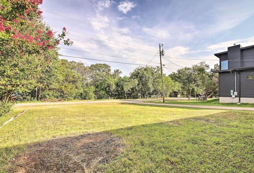 Bright Jonestown Retreat W/ Yard & Porch!