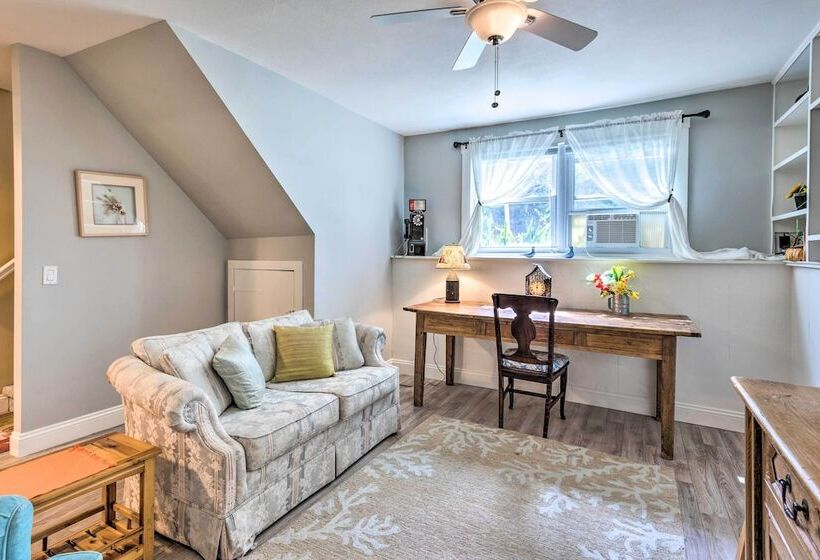 Bright Narragansett Beach Escape W/ Deck & Yard!