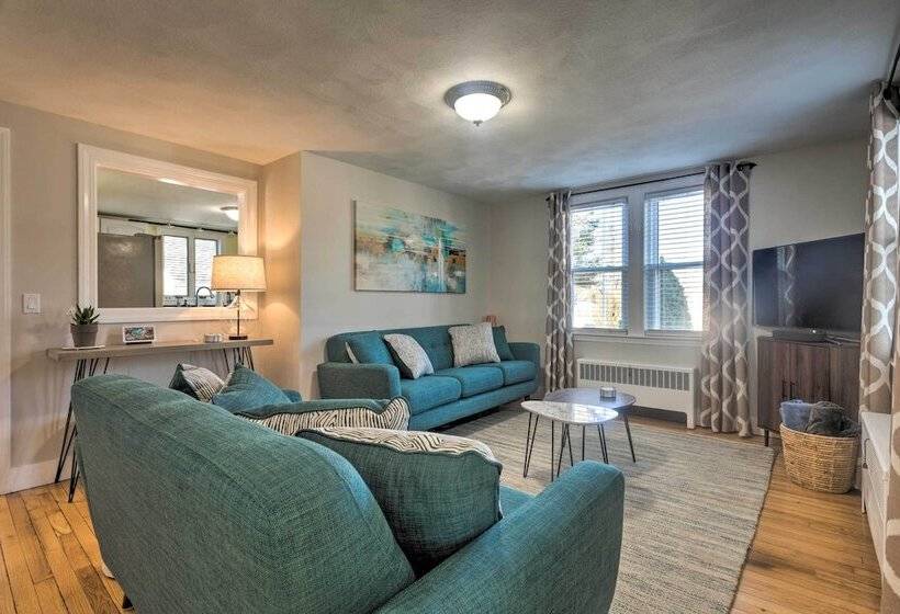 Bristol Home W/ Pool ~ 3 Mi To Dtwn & Beach!