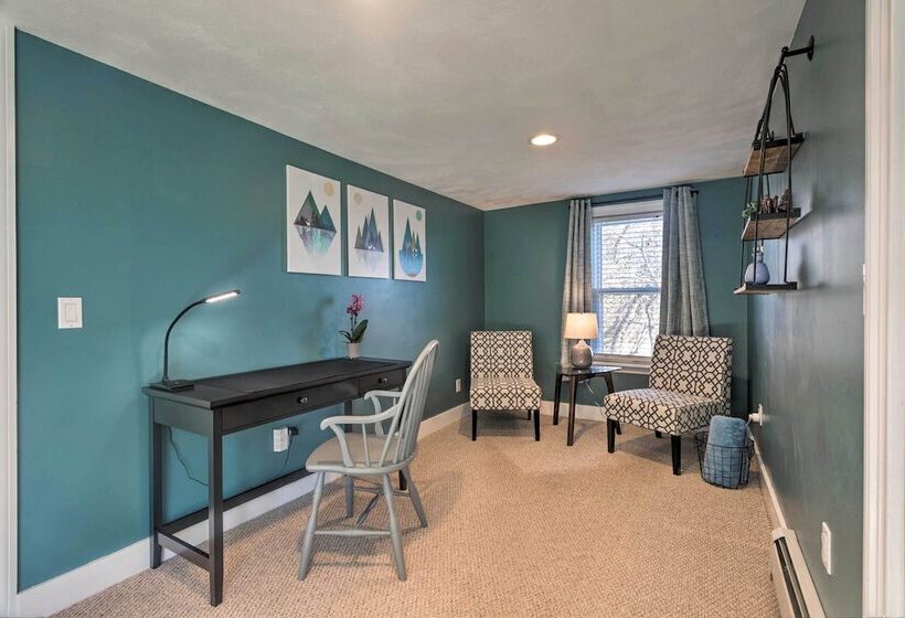 Bristol Home W/ Pool ~ 3 Mi To Dtwn & Beach!