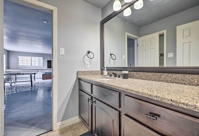 Canyon Lake Home: Hill Country & Water Views!