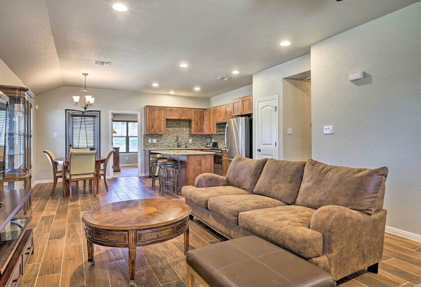 Canyon Lake Home W/ Grill ~ 1 Mi To Boat Ramp