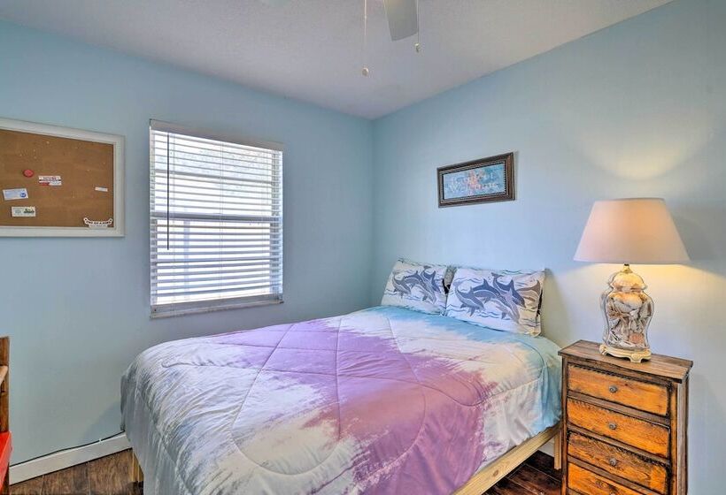 Cape Canaveral Cottage W/ Hot Tub: Walk To Beach