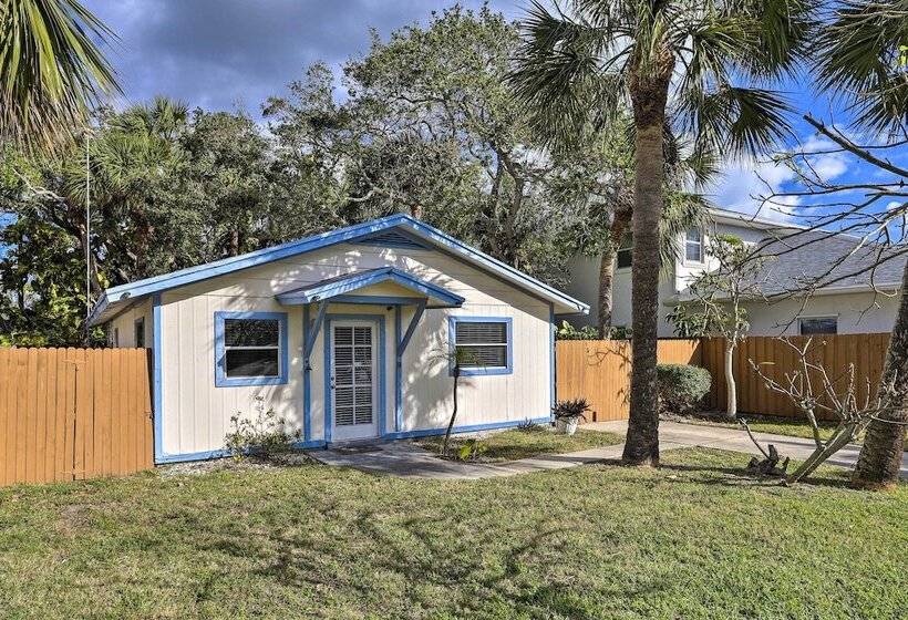 Cape Canaveral Cottage W/ Hot Tub: Walk To Beach