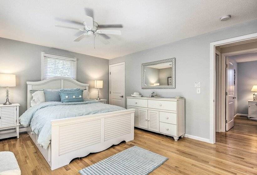 ~ 4 Mi To Dtwn: Chatham Home W/ Fire Pit