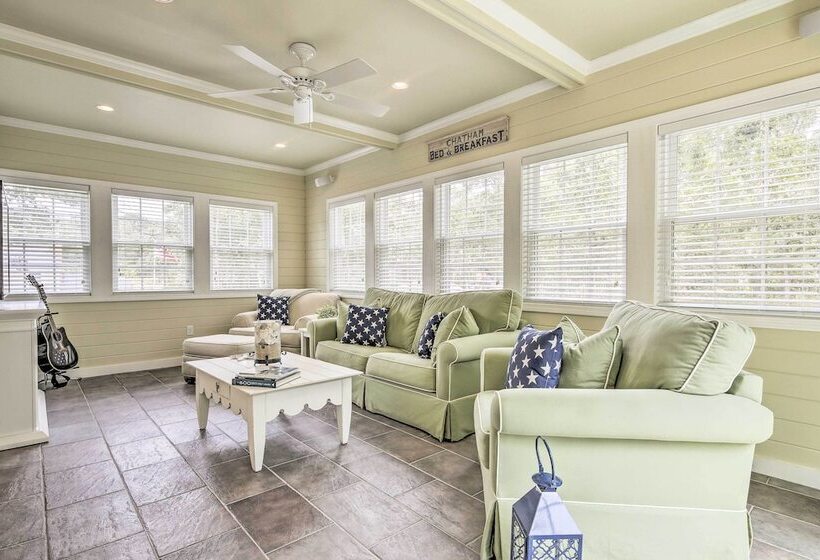 ~ 4 Mi To Dtwn: Chatham Home W/ Fire Pit