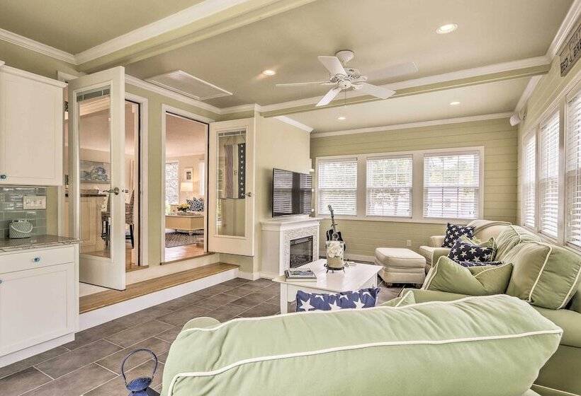 ~ 4 Mi To Dtwn: Chatham Home W/ Fire Pit