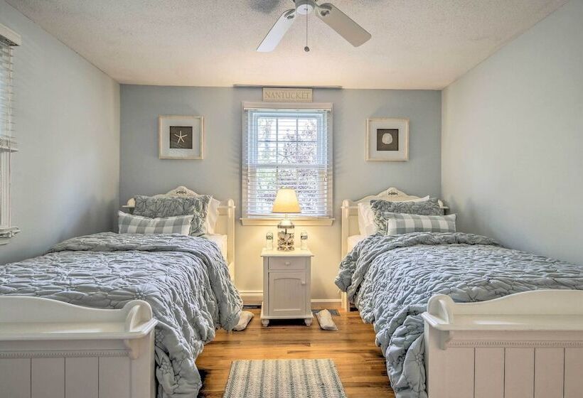 ~ 4 Mi To Dtwn: Chatham Home W/ Fire Pit