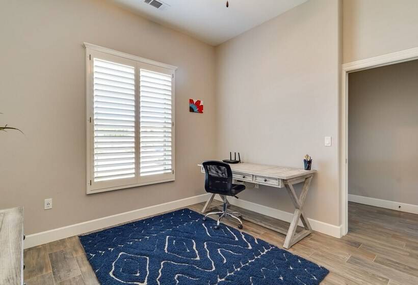 Carlsbad Retreat W/ Fire Pit & Fenced Yard!