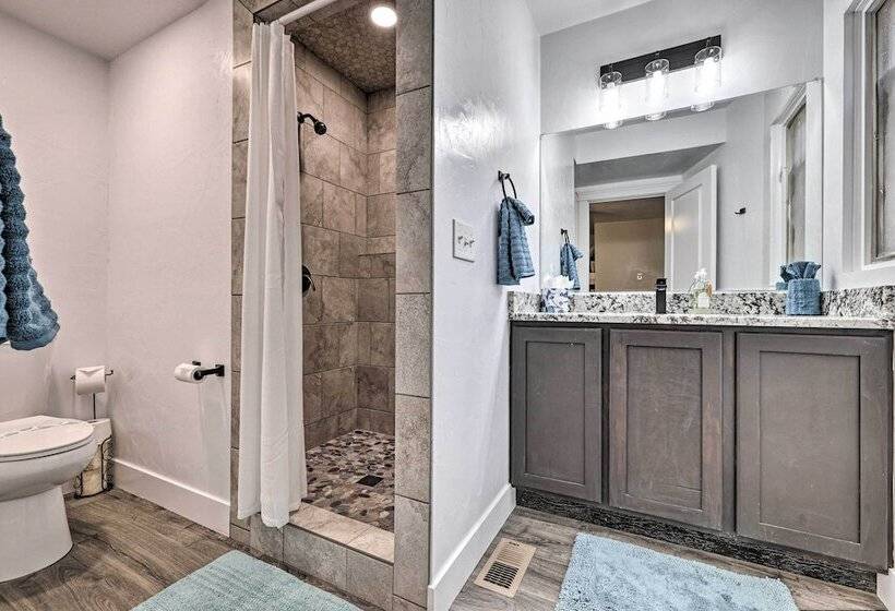 Cedar City Family Home W/ Game Room + Yard!