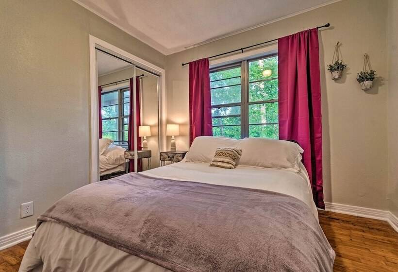 Centrally Located Hot Springs Home W/ Deck!