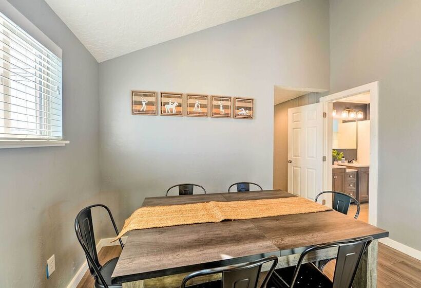 Centrally Located Pinedale Vacation Rental!