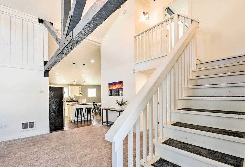 Centrally Located Pinedale Vacation Rental!