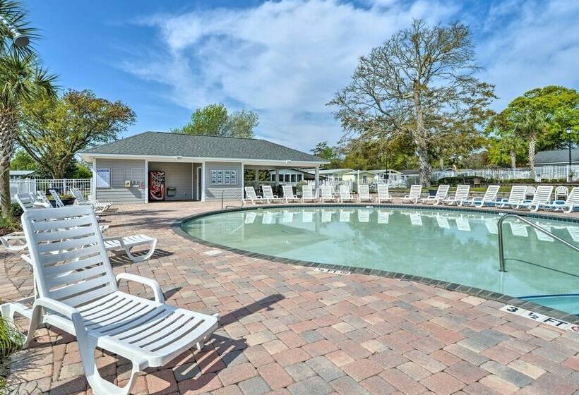 Game Room: Surfside Beach Resort Hideaway!