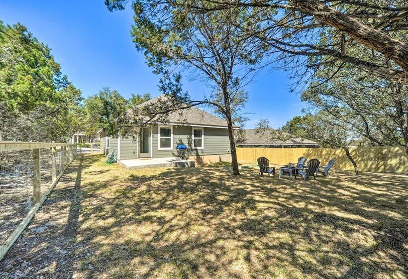 Charming Canyon Lake Home   Walk To Boat Ramp