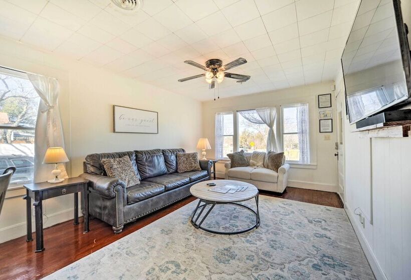 Charming Home Near Downtown Fredericksburg!