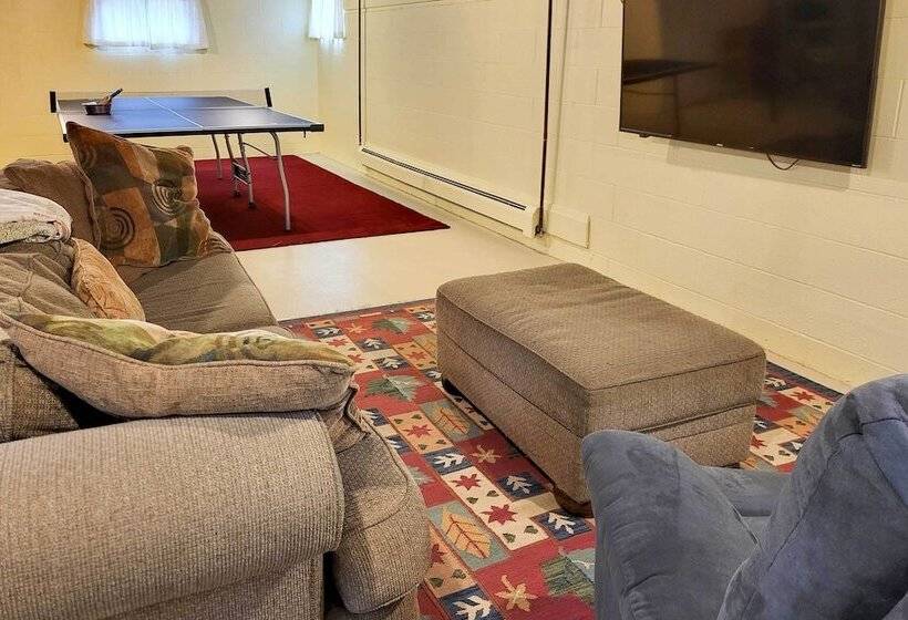 Walk To Lake Superior: Ontonagon Home W/ Fire Pit!