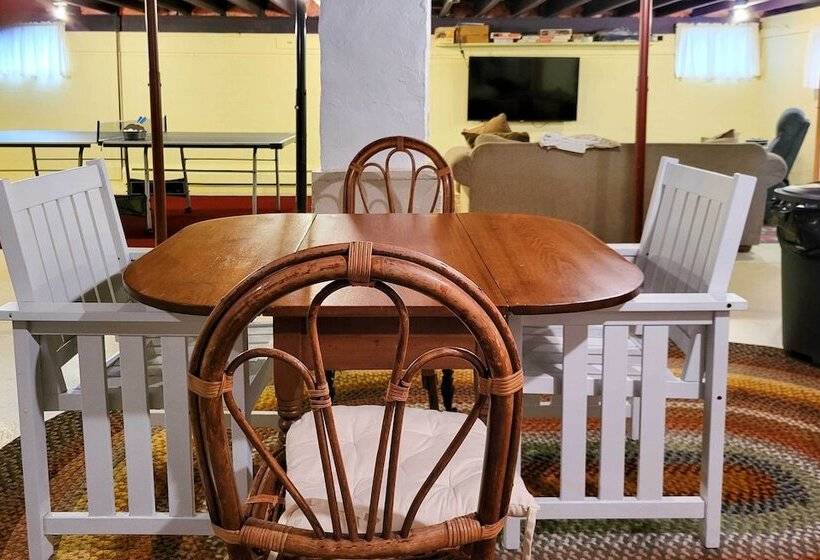 Walk To Lake Superior: Ontonagon Home W/ Fire Pit!