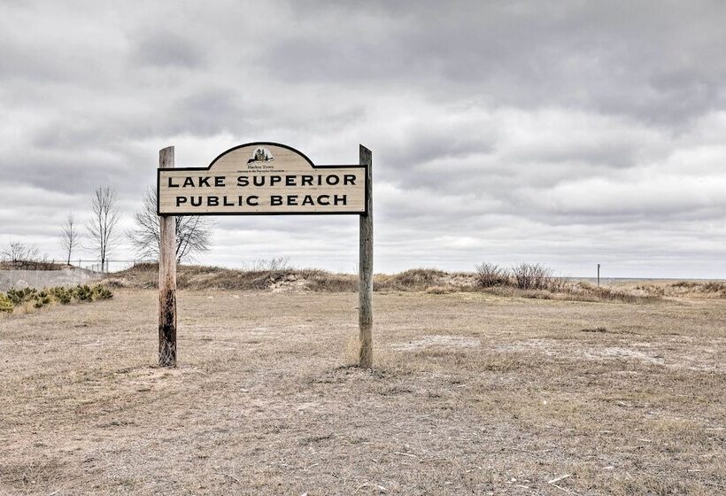 Walk To Lake Superior: Ontonagon Home W/ Fire Pit!