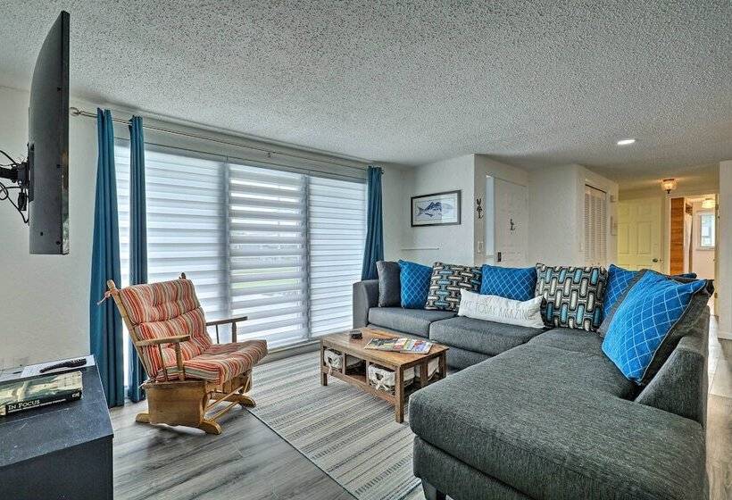 Charming Home W/ Patio, 7 Mi To Sunset Beach!