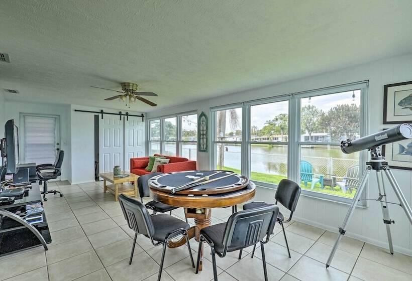 Charming Home W/ Patio, 7 Mi To Sunset Beach!