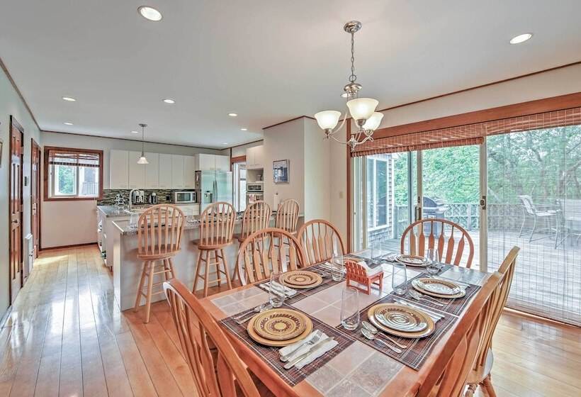 Charming Hyannis Home W/ Deck: Walk To Beach!