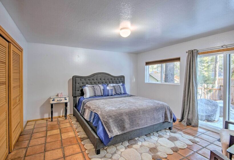 Cozy Mountain Cabin ~ 7 Mi To Heavenly Ski Resort!