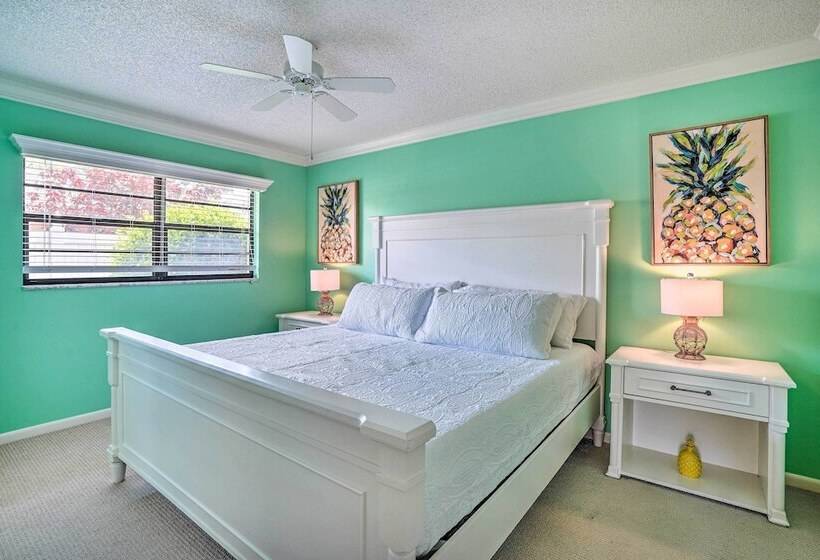 Charming Naples Home W/ Patio ~ 5 Mi To Beach