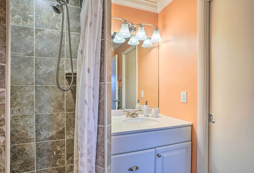 Charming Naples Home W/ Patio ~ 5 Mi To Beach